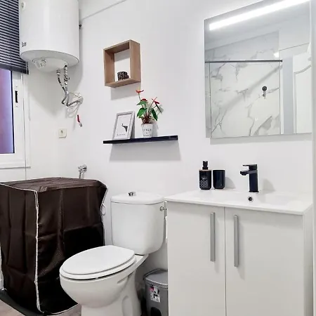 Almar Wego Puerto Santiago! Privadas Con Banos Compartido- Private In Shared 招待所 圣地亚哥港